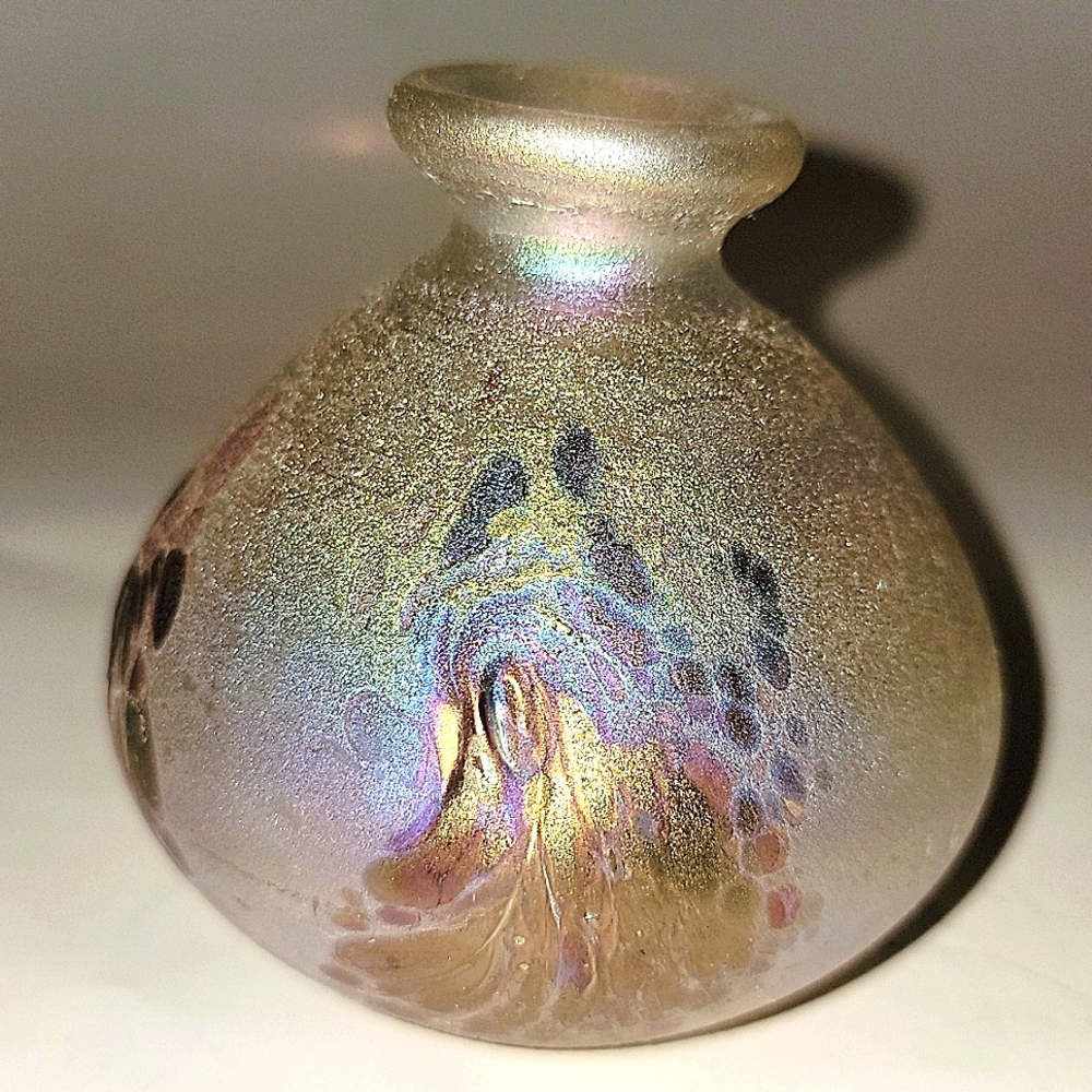 VINTAGE FROSTED GLASS PERFUME BOTTLE WITHOUT TOPPER